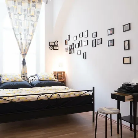 Charming Apartment Prague